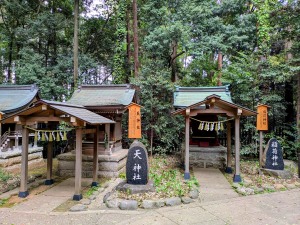 駒木諏訪神社境内社